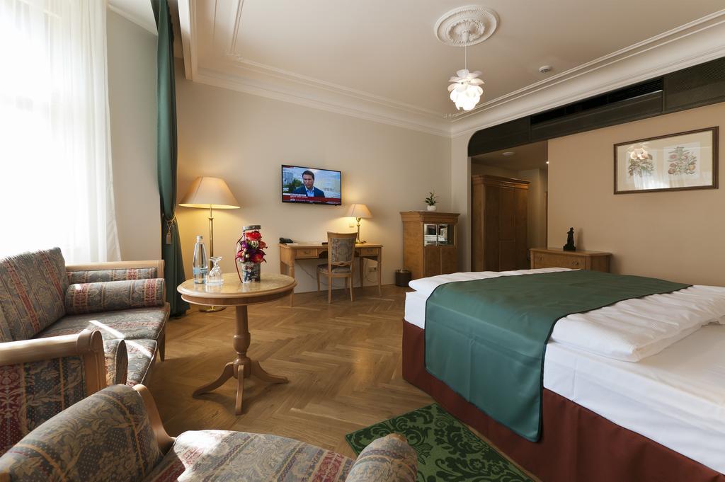 Grandhotel Ambassador Národní Dům KLV Quarto foto