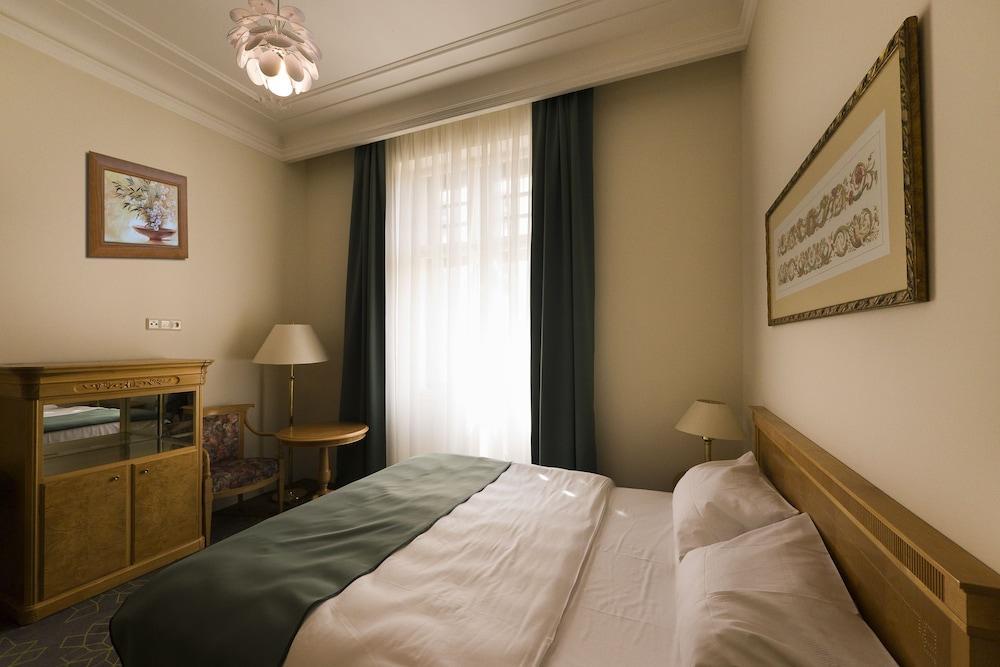 Grandhotel Ambassador Národní Dům KLV Exterior foto